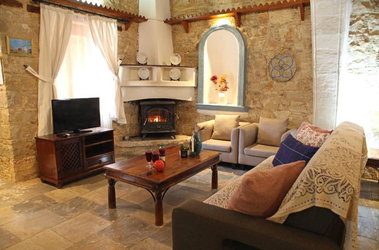 Agrovino Lofou Hotel Exterior photo